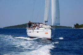 Czarter jachtów – bajeczne wakacje z najbliższymi