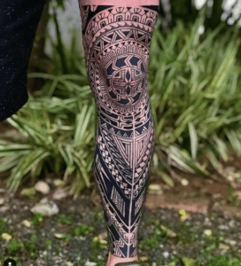 tatuaż etniczny na ręce