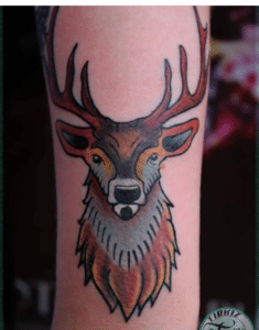 Tatuaż jeleń w kolorze