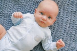 Czkawka u niemowlaka – przyczyny, sposoby zwalczania. Kiedy czkawka u noworodka wymaga konsultacji ze specjalistą?