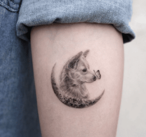 Tatuaż księżyc o wyjatkowym znaczeniu