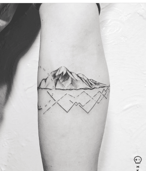 Tatuaż góry