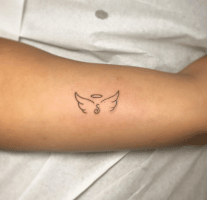 Tatuaz linie na ręce