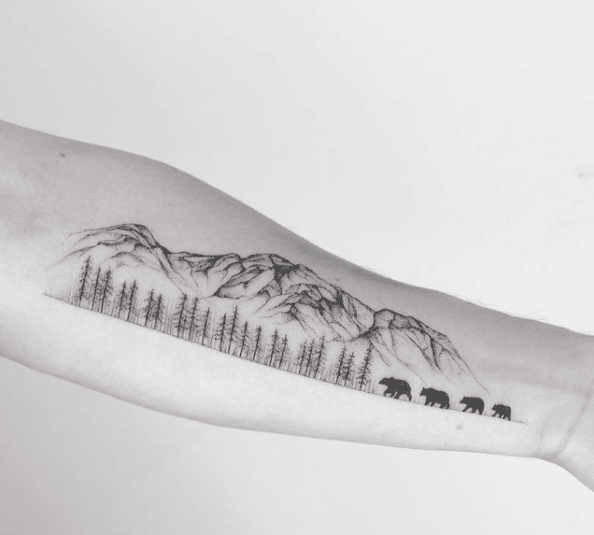 Tatuaż góry pejzaż