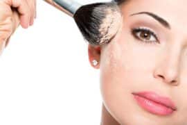 Naturalne kosmetyki do makijażu mniej obciążają skórę