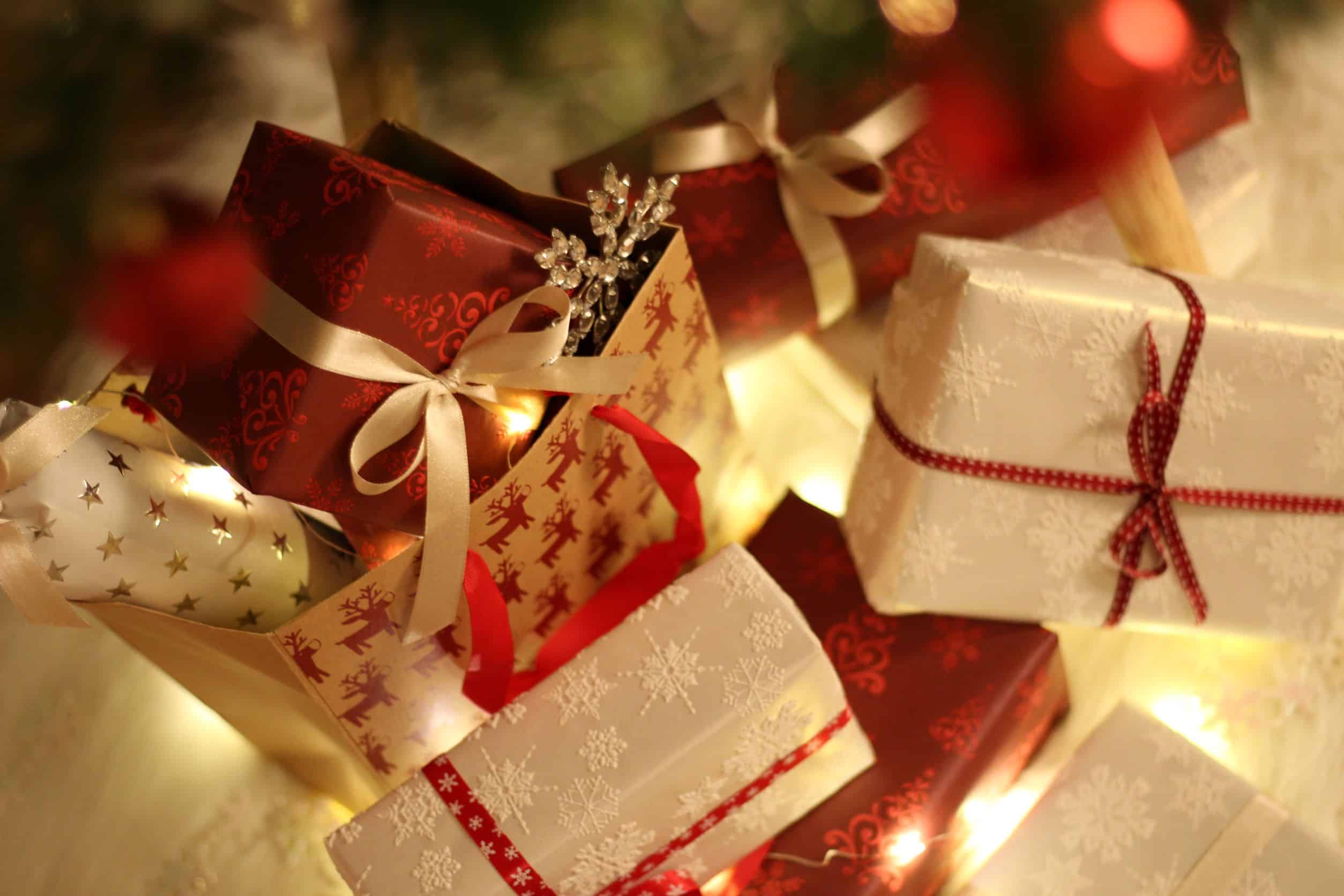 Prezenty i zakupy świąteczne zrobione przez internet