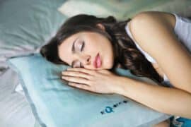 Jak spać zdrowo – 5 sposobów dzięki którym wstaniesz rano wypoczęty