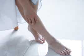 Palce młotkowate – przyczyny powstawania krzywych palców u nóg