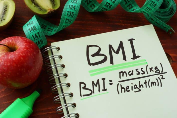 Liczenie swojego BMI i BMR na darmowym kalkulatorze kalorii