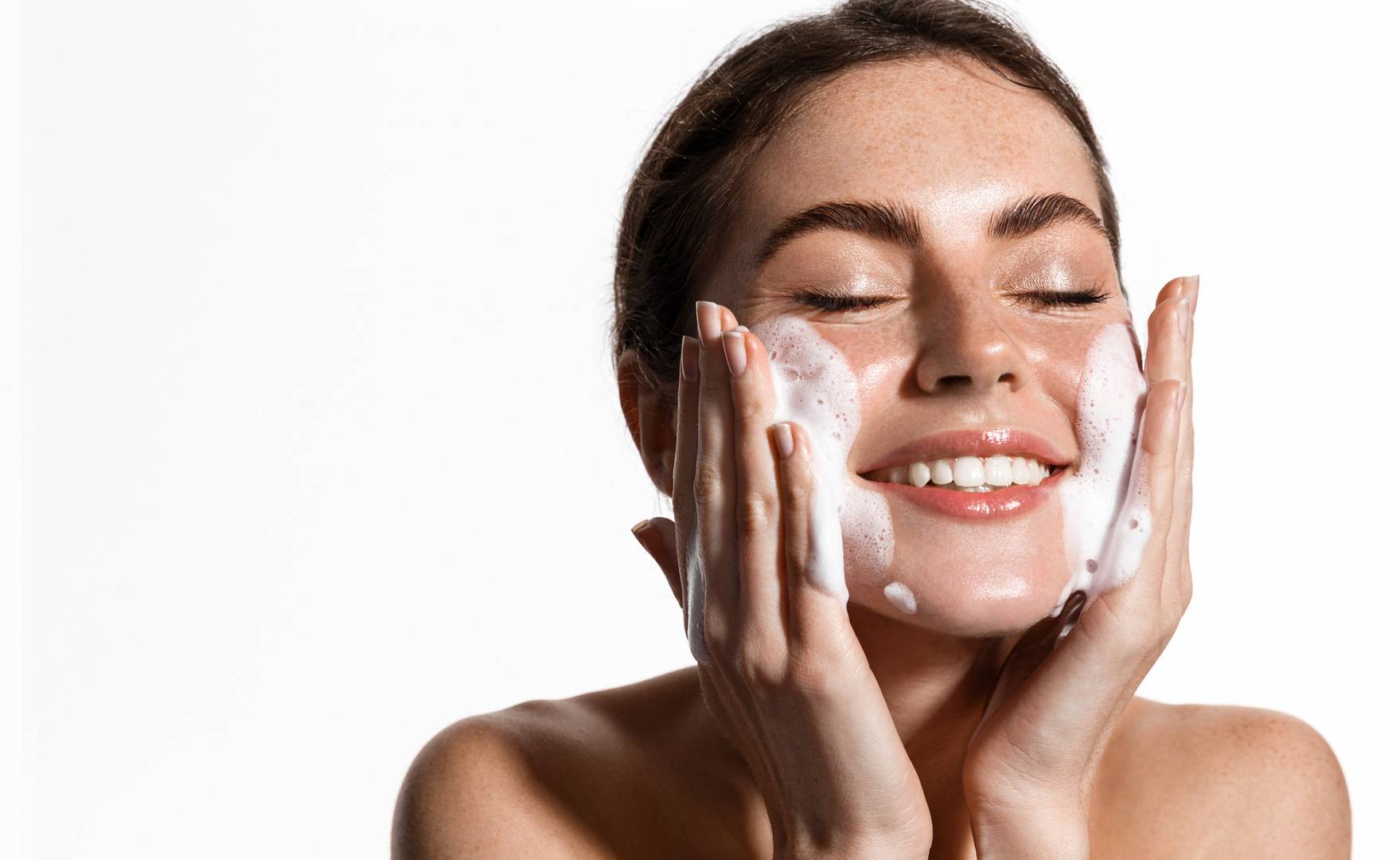 Żel do mycia  twarzy – klucz do zadbanej, idealnie czystej skóry