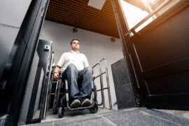 Specjalna winda dla osób niepełnosprawnych ruchowo